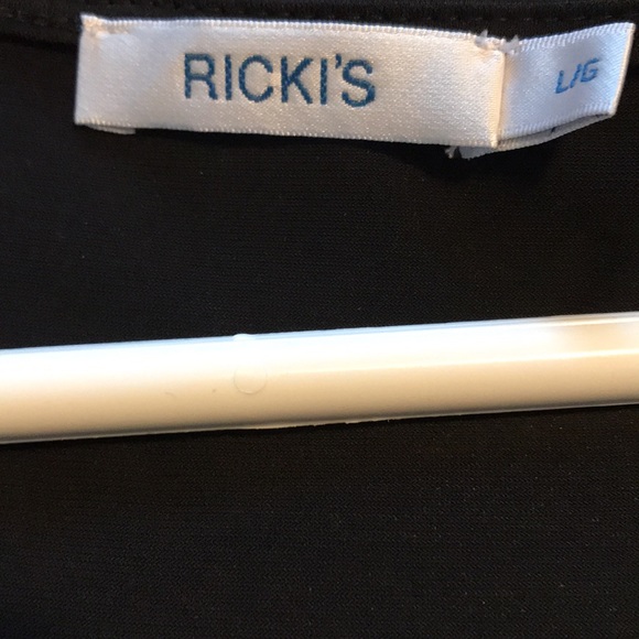 RICKIS Women’s flowy peekaboo top - Picture 8 of 8